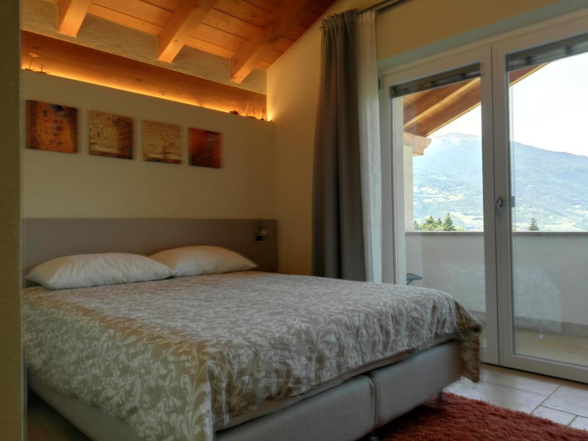 A&G Apartment Aosta - Elegante Casa 100 Mq Su Due Piani Con Wi-Fi-Giardino-Parcheggio Eksteriør bilde