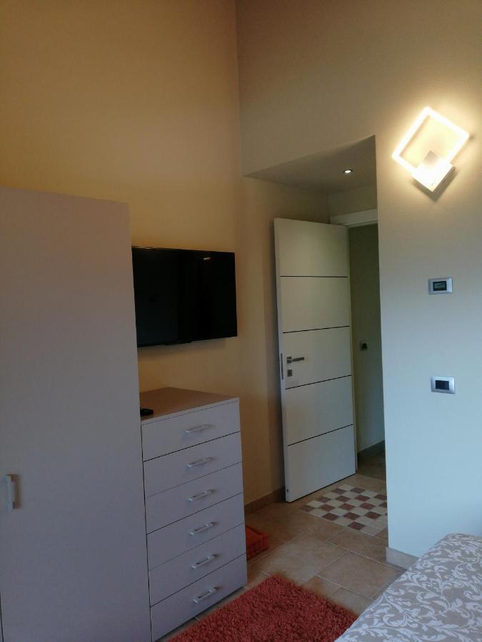 A&G Apartment Aosta - Elegante Casa 100 Mq Su Due Piani Con Wi-Fi-Giardino-Parcheggio Eksteriør bilde