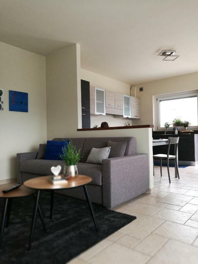 A&G Apartment Aosta - Elegante Casa 100 Mq Su Due Piani Con Wi-Fi-Giardino-Parcheggio Eksteriør bilde